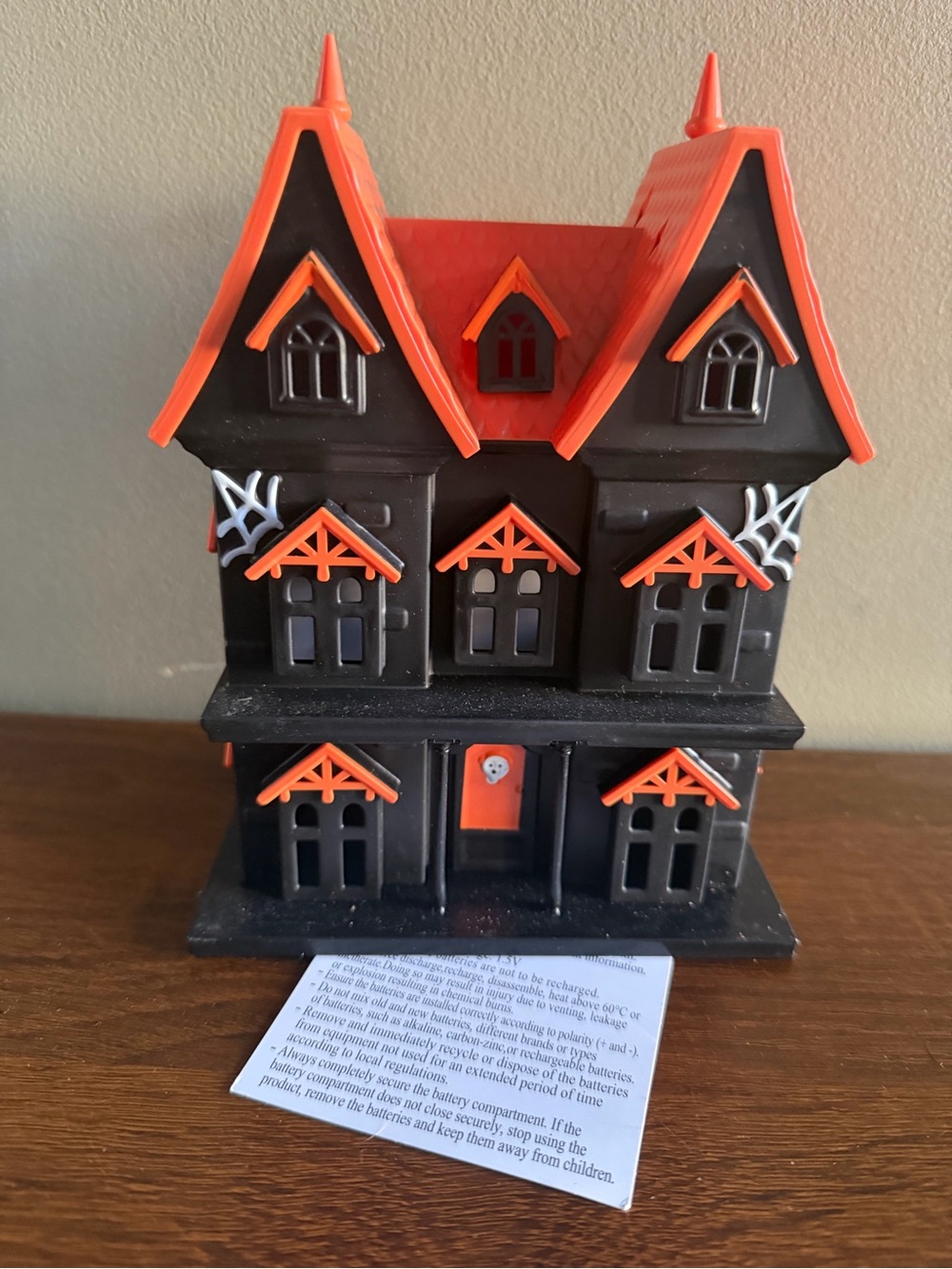 Target Bullseye Playground Halloween Haunted House Decorative Figurine